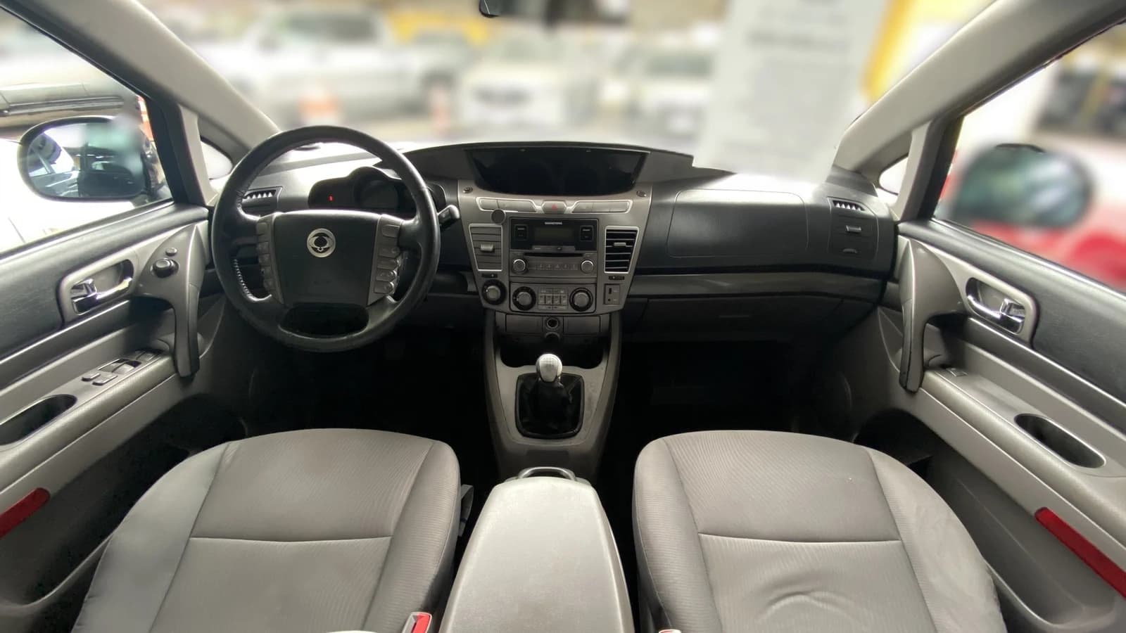 SsangYong Stavic — foto 5
