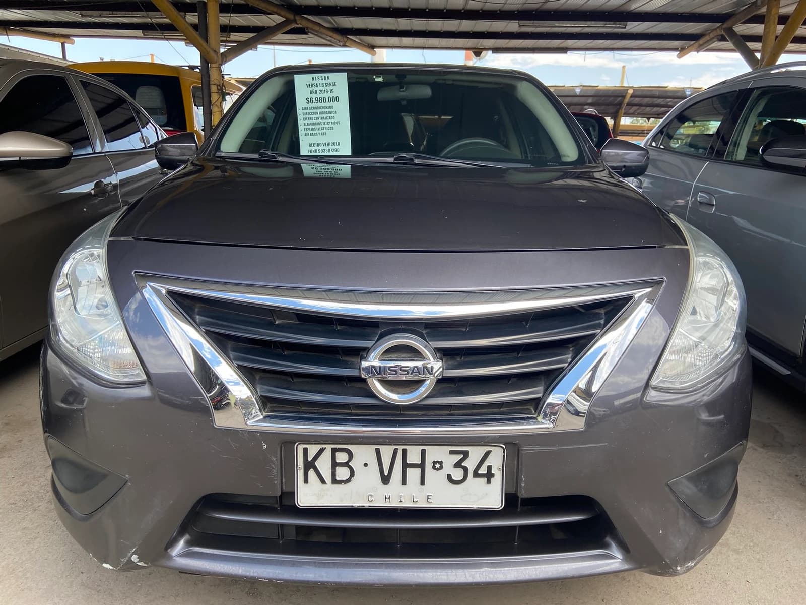 Nissan Versa — foto 1