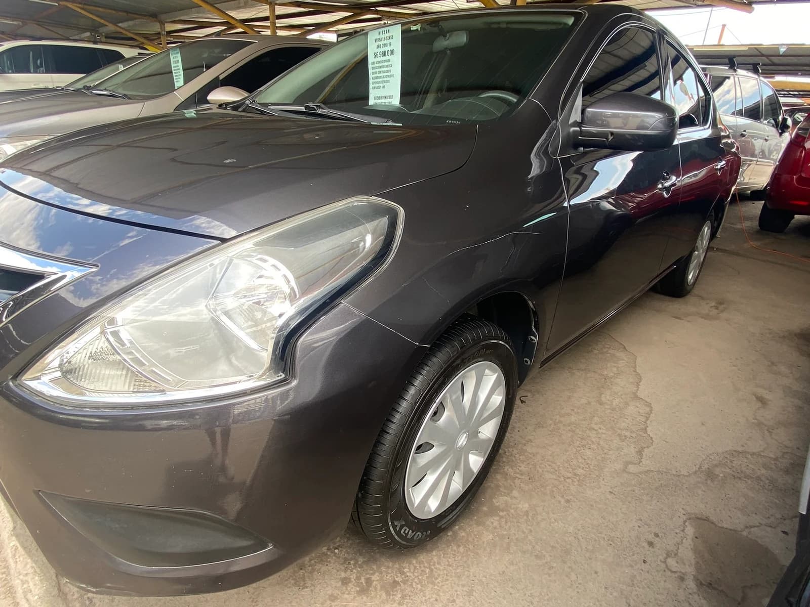 Nissan Versa — foto 3
