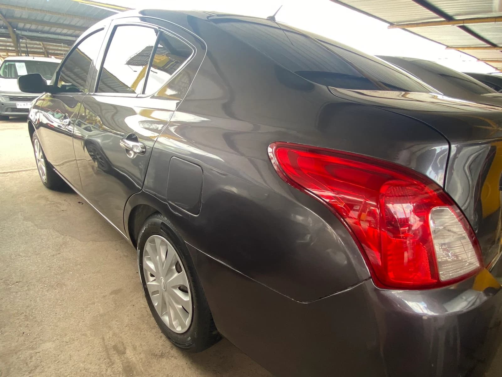 Nissan Versa — foto 6