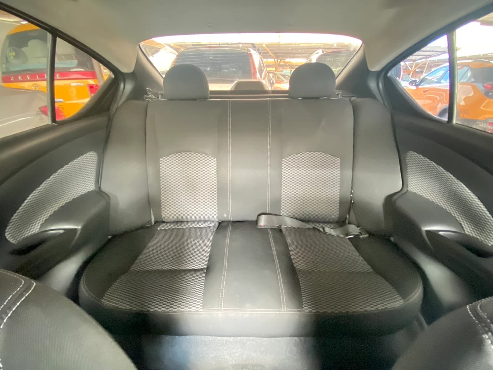Nissan Versa — foto 9
